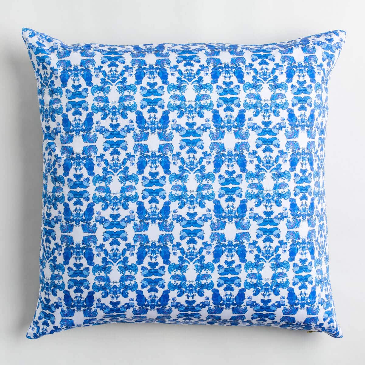 https://lindacabotdesign.com/wp-content/uploads/2018/10/Pillow-organic-cotton-artisan-handmade-farm-wool-luxury-abstract-floral-blue-brass-zipper-20-inch.jpg