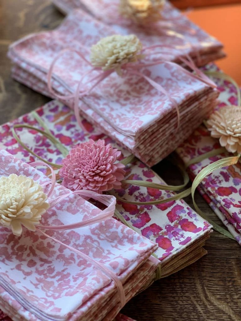 Pink organic cotton napkins in gift packs