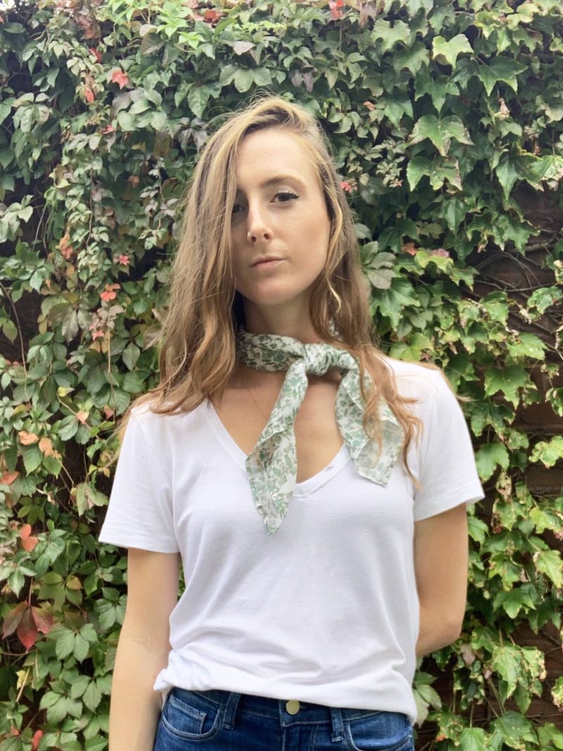 sustainable square scarf in lace sage