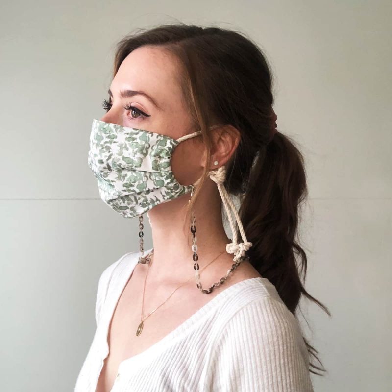 eco friendly face mask chain in marbled grey
