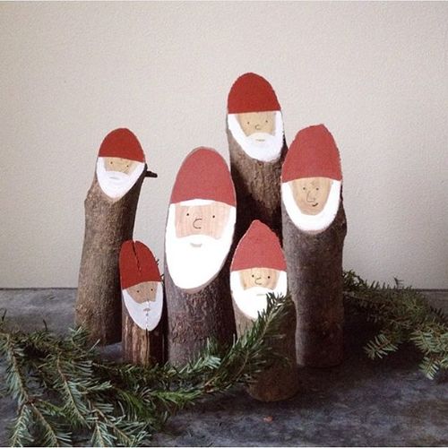 santa stumps for sustainable holiday decor