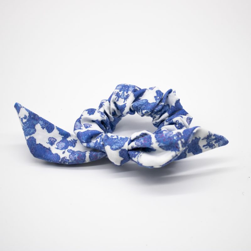blue and white pattern scrunchies with tie