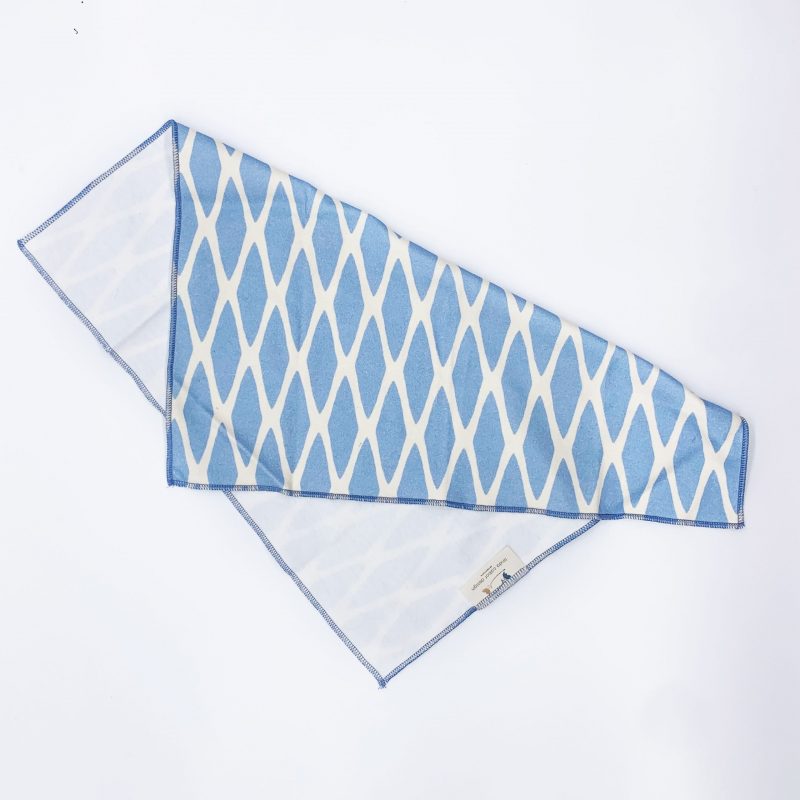 blue and white pattern blanket
